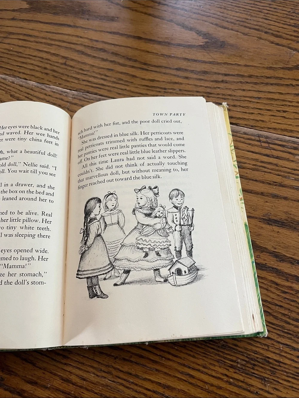 Vintage On the Banks of Plum Creek - Illustrated Hardcover